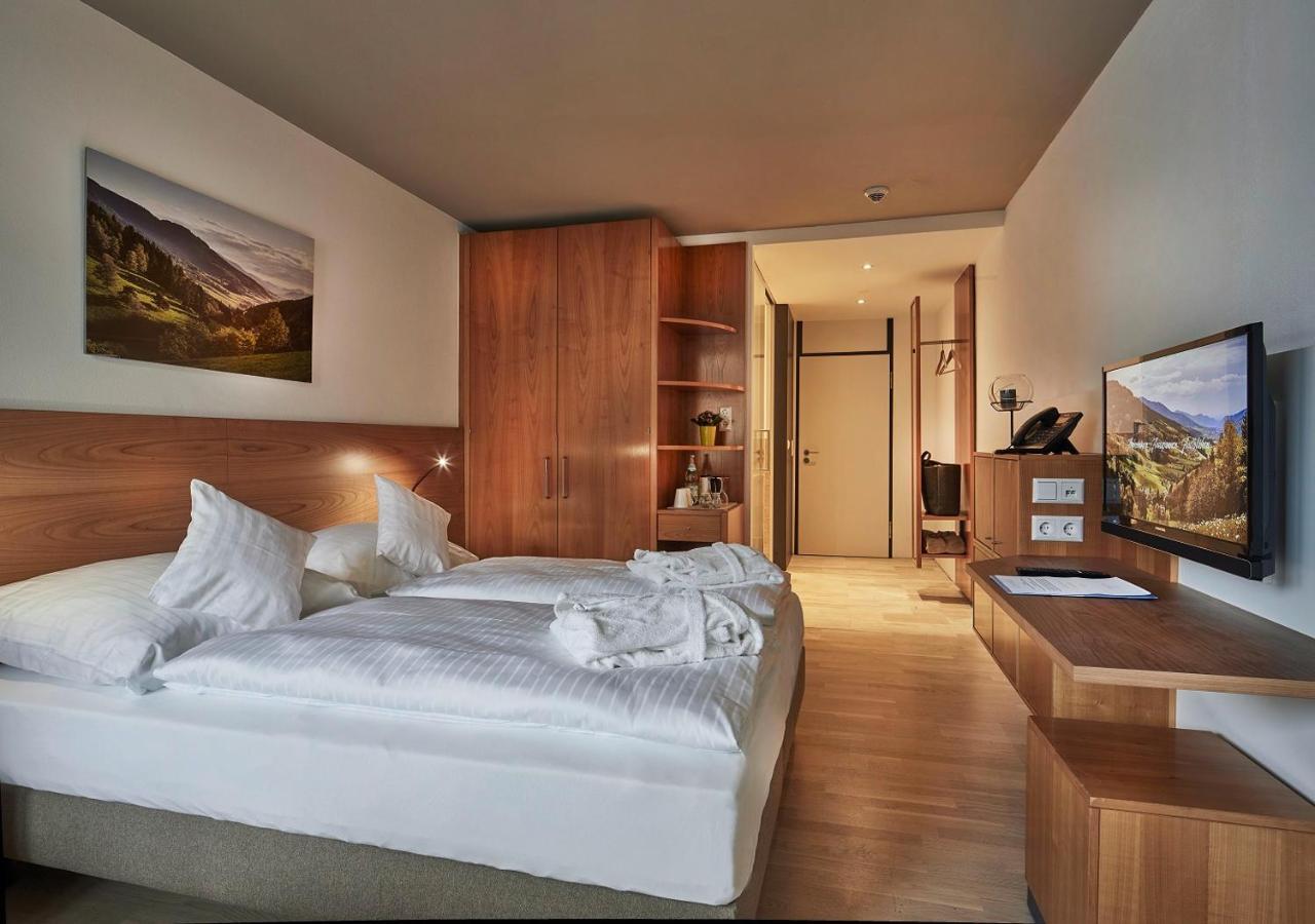Elzland Hotel Pfauen Wellness & Spa Elzach Esterno foto