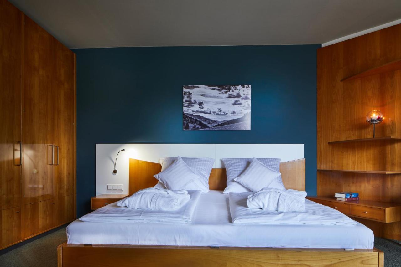 Elzland Hotel Pfauen Wellness & Spa Elzach Esterno foto